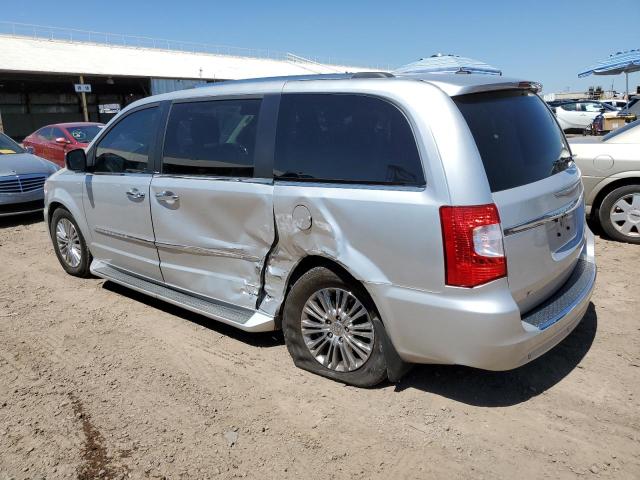 2A4RR6DG7BR758511 - 2011 CHRYSLER TOWN & COU LIMITED SILVER photo 2