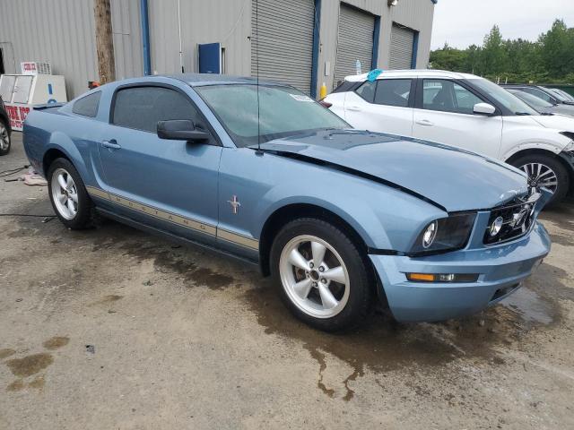 1ZVFT80N975292351 - 2007 FORD MUSTANG BLUE photo 4