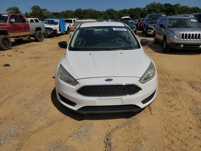 1FADP3E25FL298096 - 2015 FORD FOCUS S WHITE photo 5