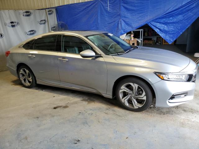 1HGCV1F43JA113663 - 2018 HONDA ACCORD EX SILVER photo 4