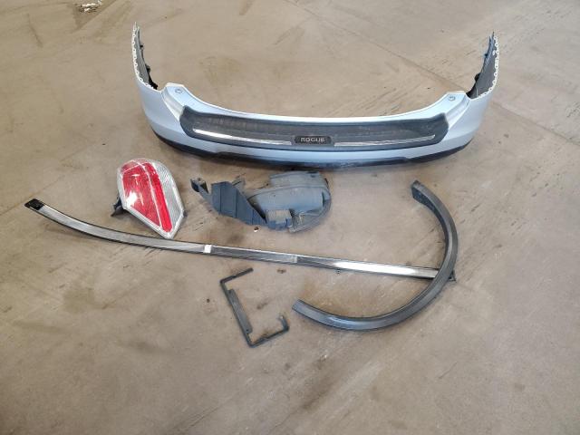 KNMAT2MV5GP681173 - 2016 NISSAN ROGUE S Արծաթագույն լուսանկար 13