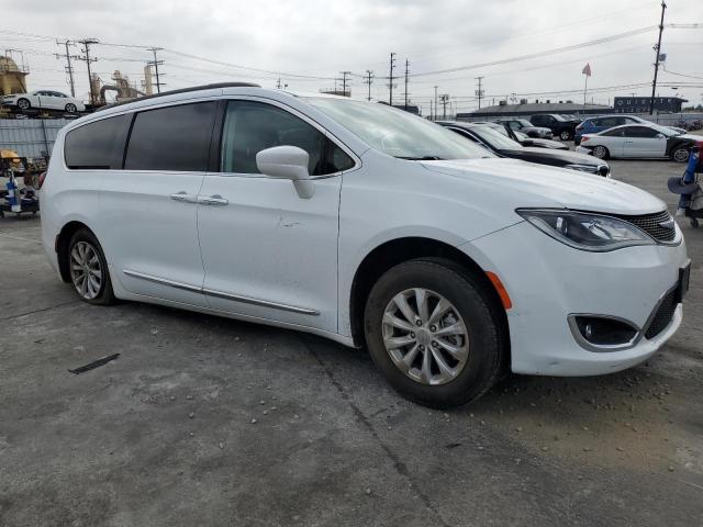 2C4RC1BG5HR540668 - 2017 CHRYSLER PACIFICA TOURING L WHITE photo 4