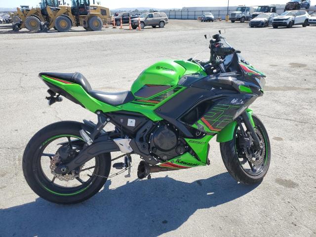 ML5EXER18PDAA4707 - 2023 KAWASAKI EX650 R GREEN photo 1