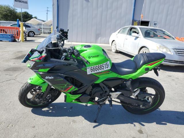 ML5EXER18PDAA4707 - 2023 KAWASAKI EX650 R GREEN photo 3