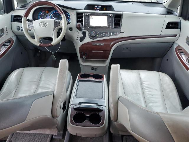 5TDYK3DCXCS224834 - 2012 TOYOTA SIENNA XLE SILVER photo 8