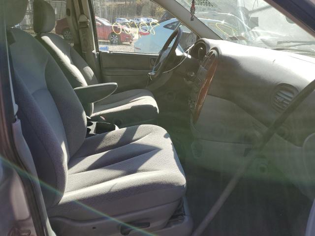 1A4GP45R26B747423 - 2006 CHRYSLER TOWN & COU ვერცხლისფერი ფოტო 5