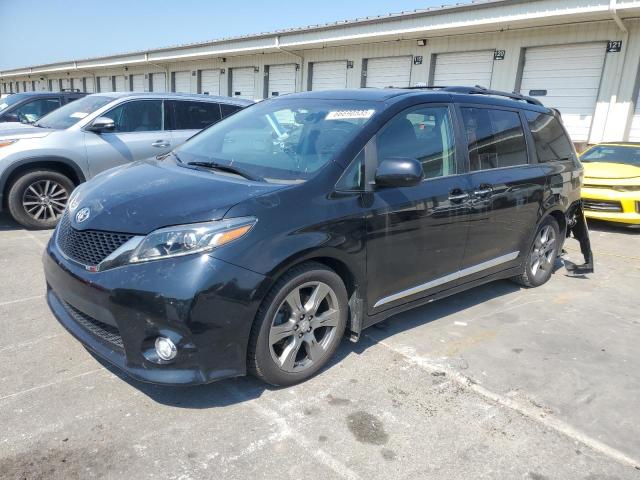 2017 TOYOTA SIENNA SE, null