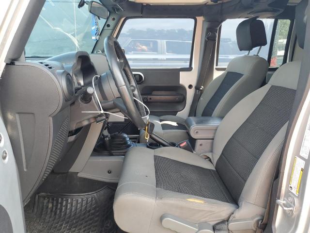 1J4BA3H17AL114995 - 2010 JEEP WRANGLER UNLIMITED SPORT SILVER photo 7