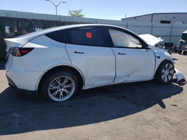 5YJYGDEE4MF077620 - 2021 TESLA MODEL Y WHITE photo 3