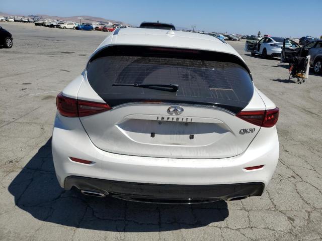 SJKCH5CP6HA039576 - 2017 INFINITI QX30 BASE WHITE photo 6
