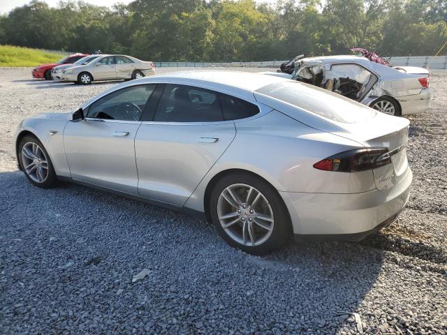 5YJSA1DNXDFP07759 - 2013 TESLA MODEL S Արծաթագույն լուսանկար 2
