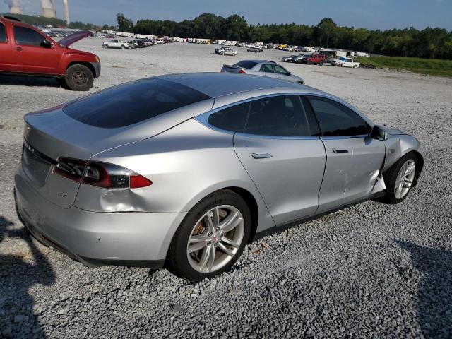5YJSA1DNXDFP07759 - 2013 TESLA MODEL S Արծաթագույն լուսանկար 3