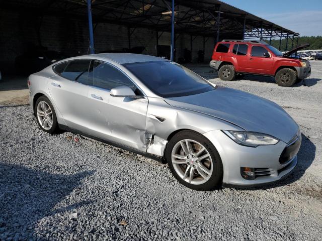 5YJSA1DNXDFP07759 - 2013 TESLA MODEL S Արծաթագույն լուսանկար 4