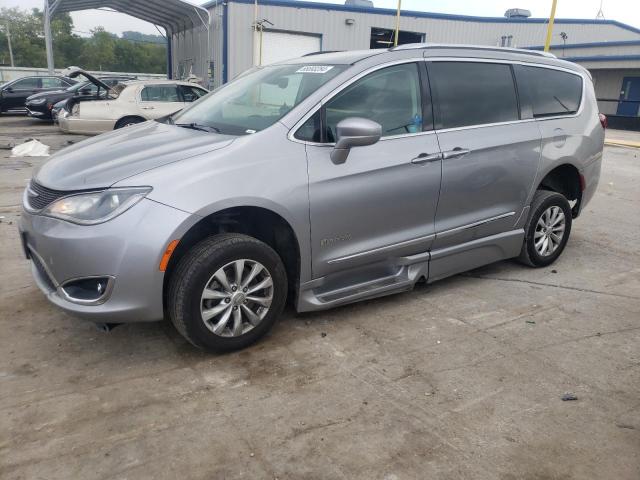 2C4RC1BG2JR312004 - 2018 CHRYSLER PACIFICA TOURING L Արծաթագույն լուսանկար 1