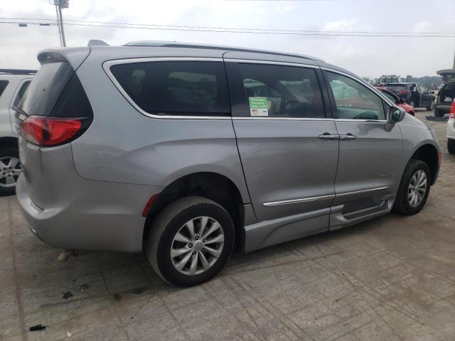 2C4RC1BG2JR312004 - 2018 CHRYSLER PACIFICA TOURING L Արծաթագույն լուսանկար 3