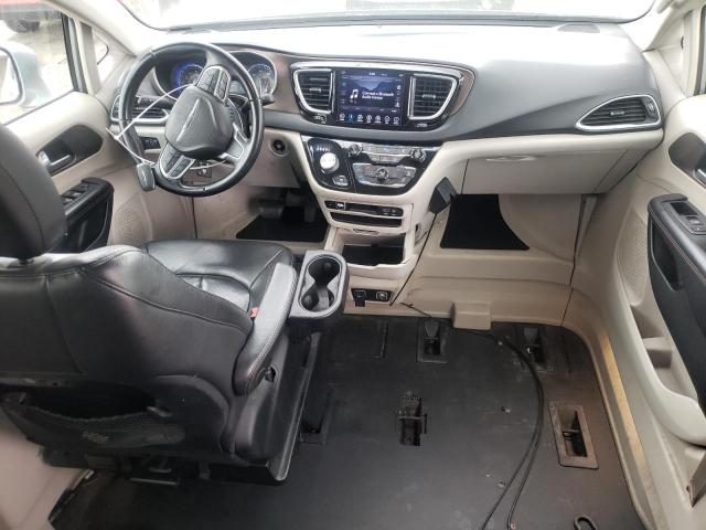 2C4RC1BG2JR312004 - 2018 CHRYSLER PACIFICA TOURING L Արծաթագույն լուսանկար 8