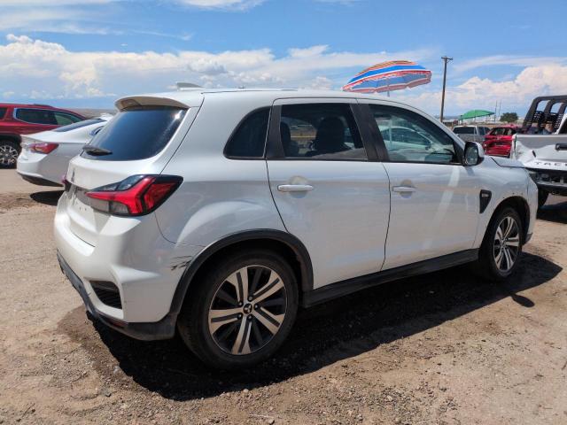 JA4APUAU9MU002525 - 2021 MITSUBISHI OUTLANDER ES WHITE photo 3