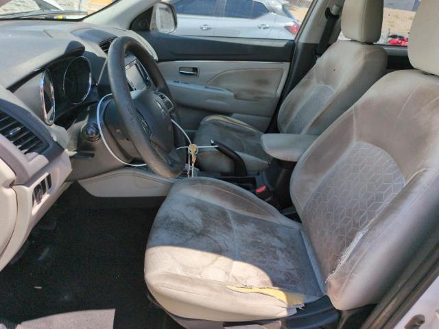 JA4APUAU9MU002525 - 2021 MITSUBISHI OUTLANDER ES WHITE photo 7