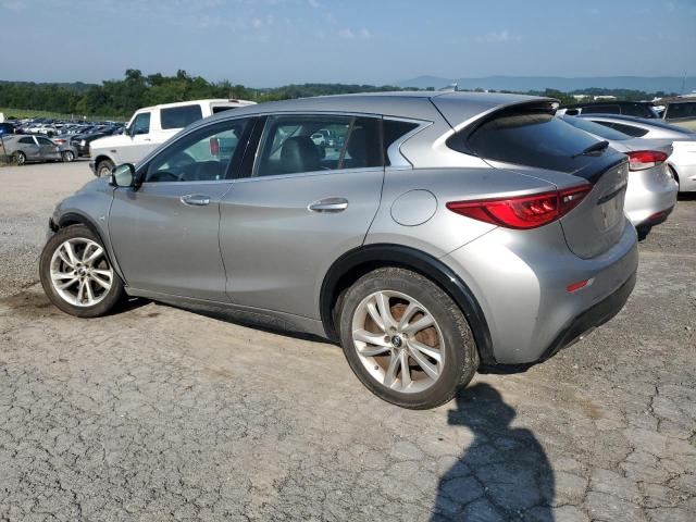 SJKCH5CP6JA060384 - 2018 INFINITI QX30 BASE Күміс фото 2