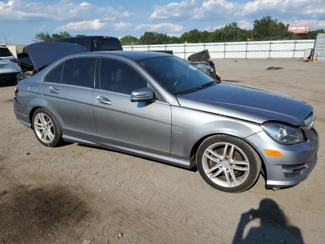 WDDGF4HB0CR194416 - 2012 MERCEDES-BENZ C 250 GRAY photo 4