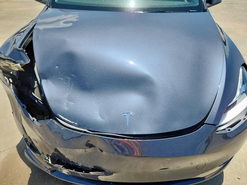 7SAYGDEE2PA087874 - 2023 TESLA MODEL Y Grau Foto 12