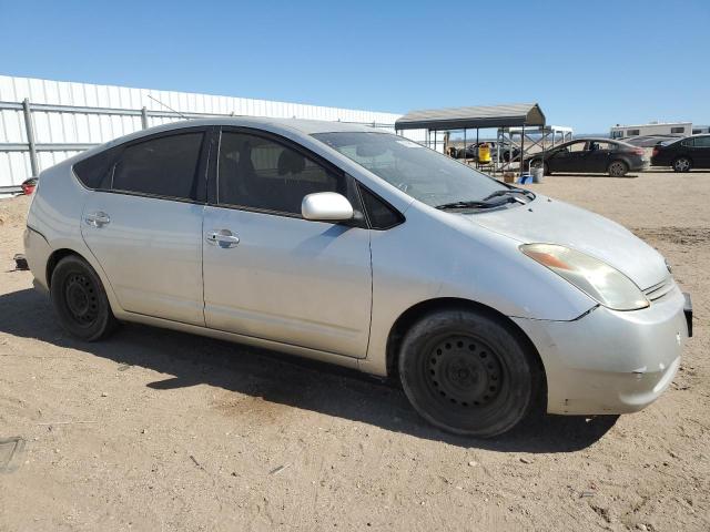 JTDKB20UX50116945 - 2005 TOYOTA PRIUS 银色 照片 4