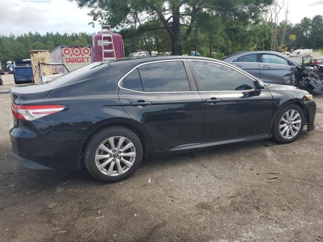 4T1B11HK3JU112234 - 2018 TOYOTA CAMRY L BLACK photo 3