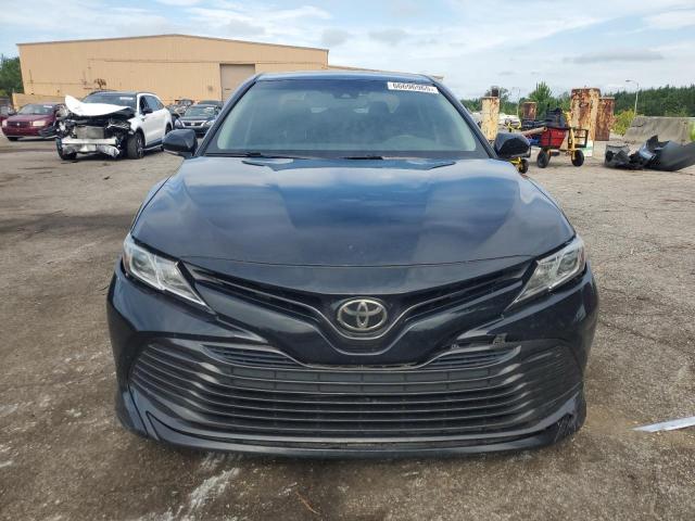 4T1B11HK3JU112234 - 2018 TOYOTA CAMRY L BLACK photo 5