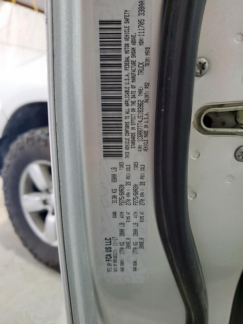 1C6RR7TT4JS183962 - 2018 RAM 1500 SLT Серебристый фото 12