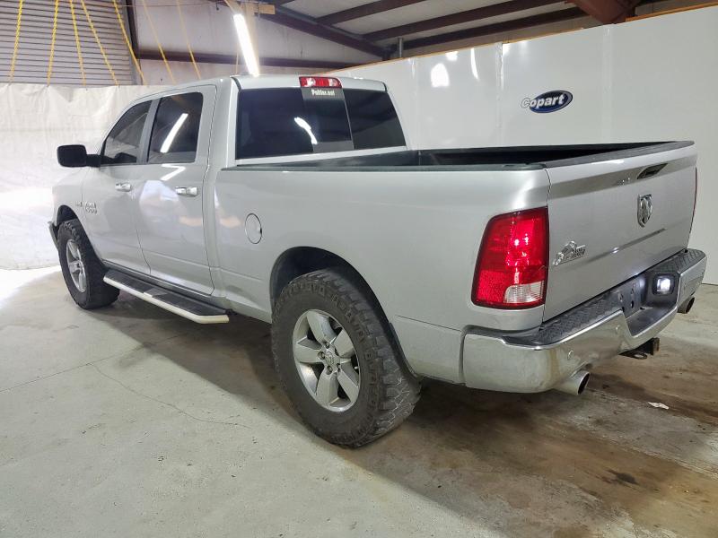 1C6RR7TT4JS183962 - 2018 RAM 1500 SLT Серебристый фото 2