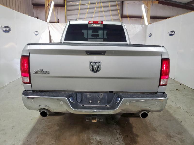 1C6RR7TT4JS183962 - 2018 RAM 1500 SLT Серебристый фото 6