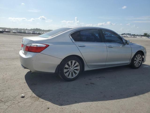 1HGCR2F72DA132973 - 2013 HONDA ACCORD EX ვერცხლისფერი ფოტო 3