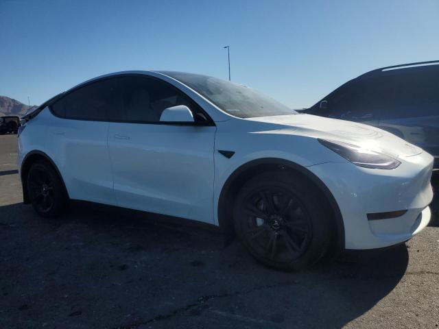 7SAYGDED0RF121887 - 2024 TESLA MODEL Y WHITE photo 4