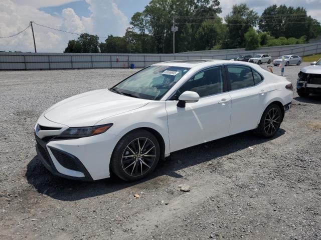 4T1T11BK2PU089549 - 2023 TOYOTA CAMRY SE NIGHT SHADE WHITE photo 1