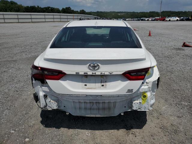 4T1T11BK2PU089549 - 2023 TOYOTA CAMRY SE NIGHT SHADE WHITE photo 6