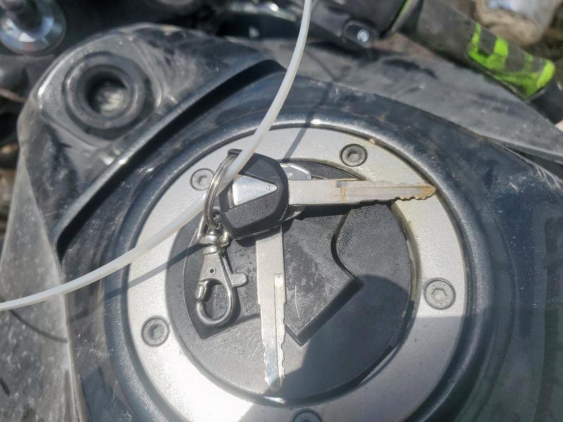 JKAEXEE18GDA22750 - 2016 KAWASAKI EX650 E BLACK photo 8