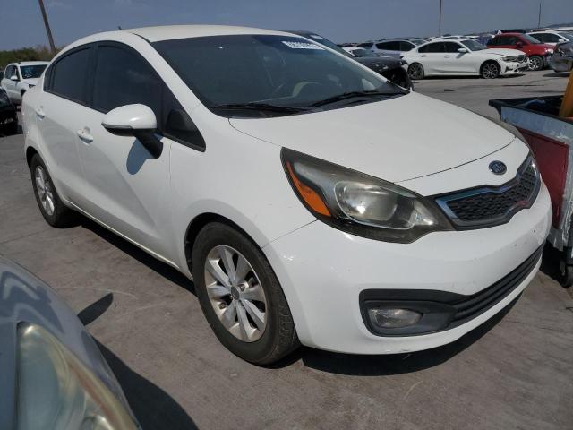 KNADN4A3XD6114333 - 2013 KIA RIO EX WHITE photo 4