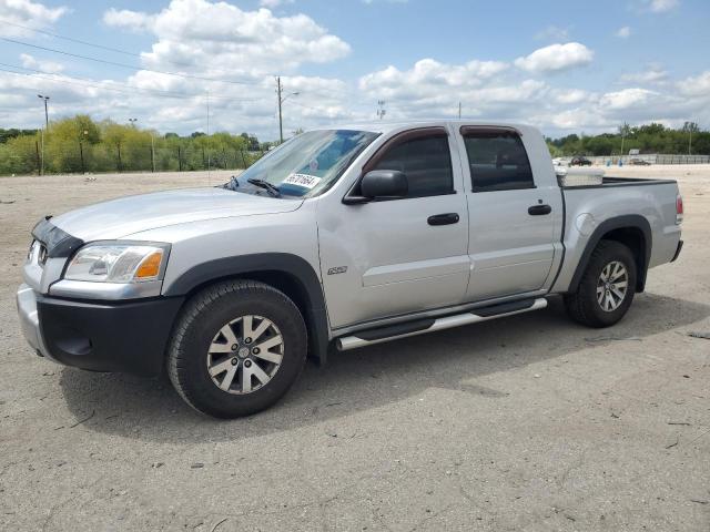 1Z7HT38N46S587090 - 2006 MITSUBISHI RAIDER DUROCROSS SILVER photo 1