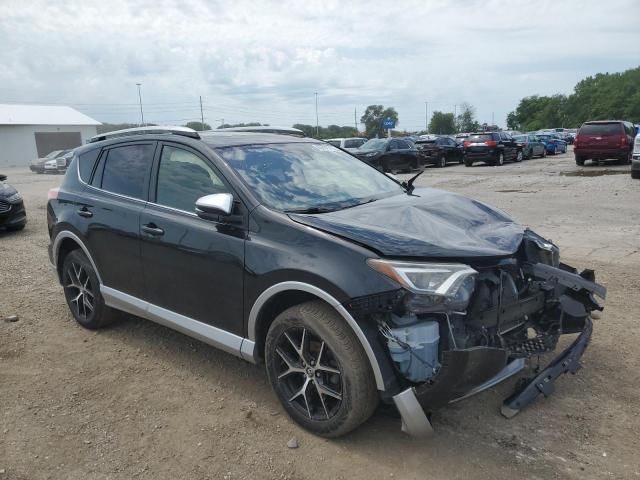 JTMJFREVXGJ063199 - 2016 TOYOTA RAV4 SE BLACK photo 4