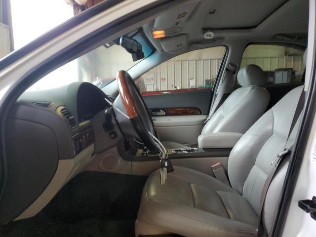 1LNHM87A92Y677570 - 2002 LINCOLN LS 白色 照片 7