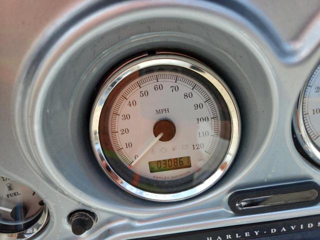 1HD1KB416AB674980 - 2010 HARLEY-DAVIDSON FLHX SILVER photo 7