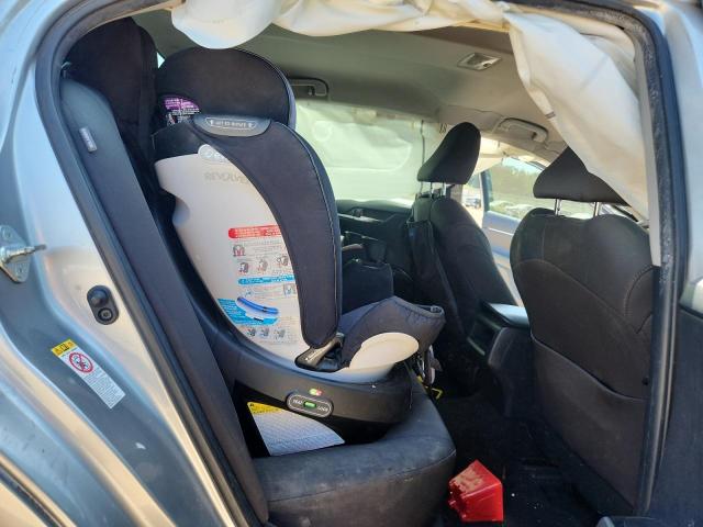 JTNB11HK6J3013736 - 2018 TOYOTA CAMRY L 银色 照片 10