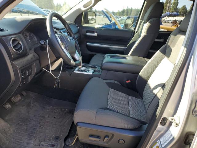 5TFUW5F17HX666479 - 2017 TOYOTA TUNDRA DOUBLE CAB SR/SR5 SILVER photo 7