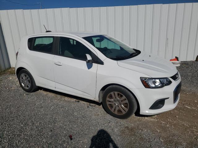 1G1JG6SH9J4110845 - 2018 CHEVROLET SONIC WHITE photo 4