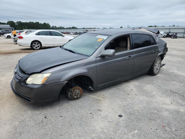 2006 TOYOTA AVALON XL, 