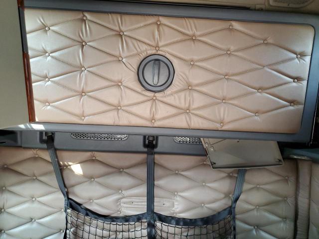 3AKJGLD53GSGY2405 - 2016 FREIGHTLINER CASCADIA 1 GRAY photo 6