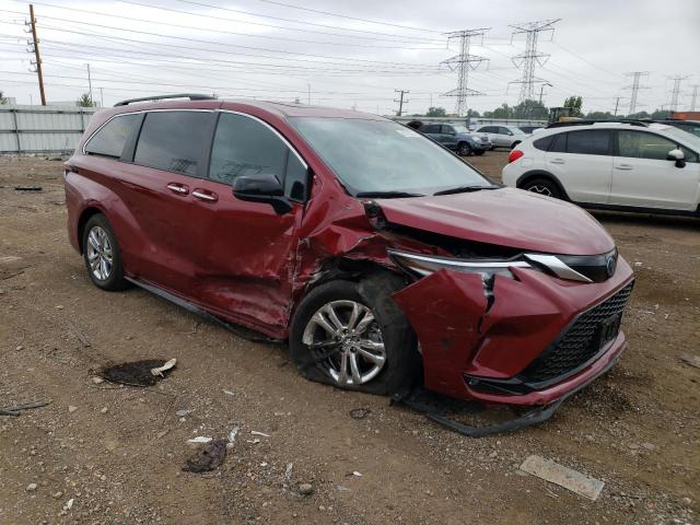 5TDDSKFC5MS010406 - 2021 TOYOTA SIENNA XSE RED photo 4