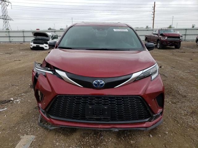 5TDDSKFC5MS010406 - 2021 TOYOTA SIENNA XSE RED photo 5