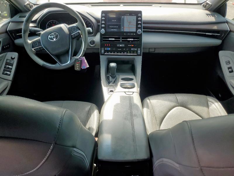 4T1BZ1FB8KU012000 - 2019 TOYOTA AVALON XLE SILVER photo 8