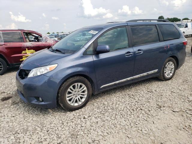 2017 TOYOTA SIENNA XLE, 